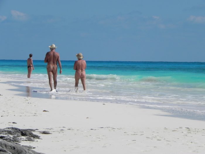 positive-body-image-nudist-beach 