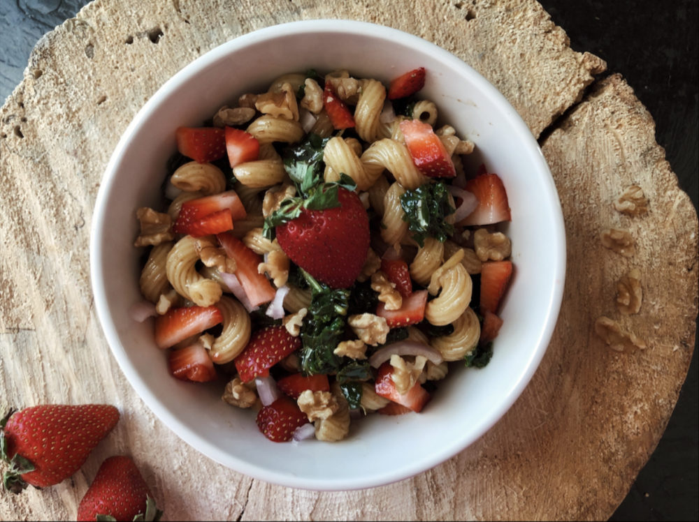 strawberry kale salad