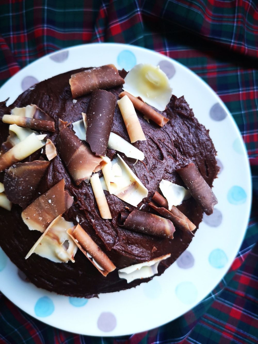 goosefoot cake on a plate