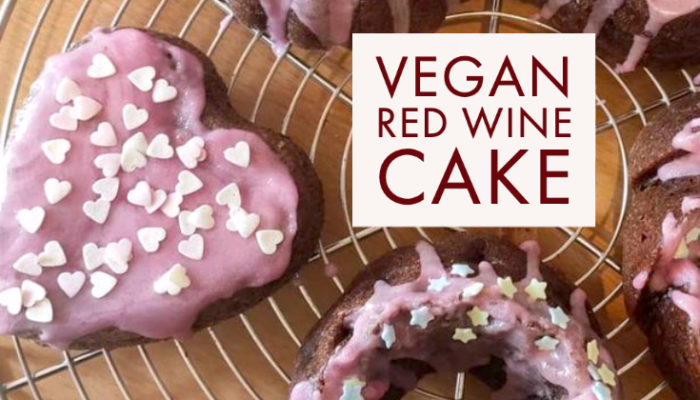 vegan red wine cakes with caption