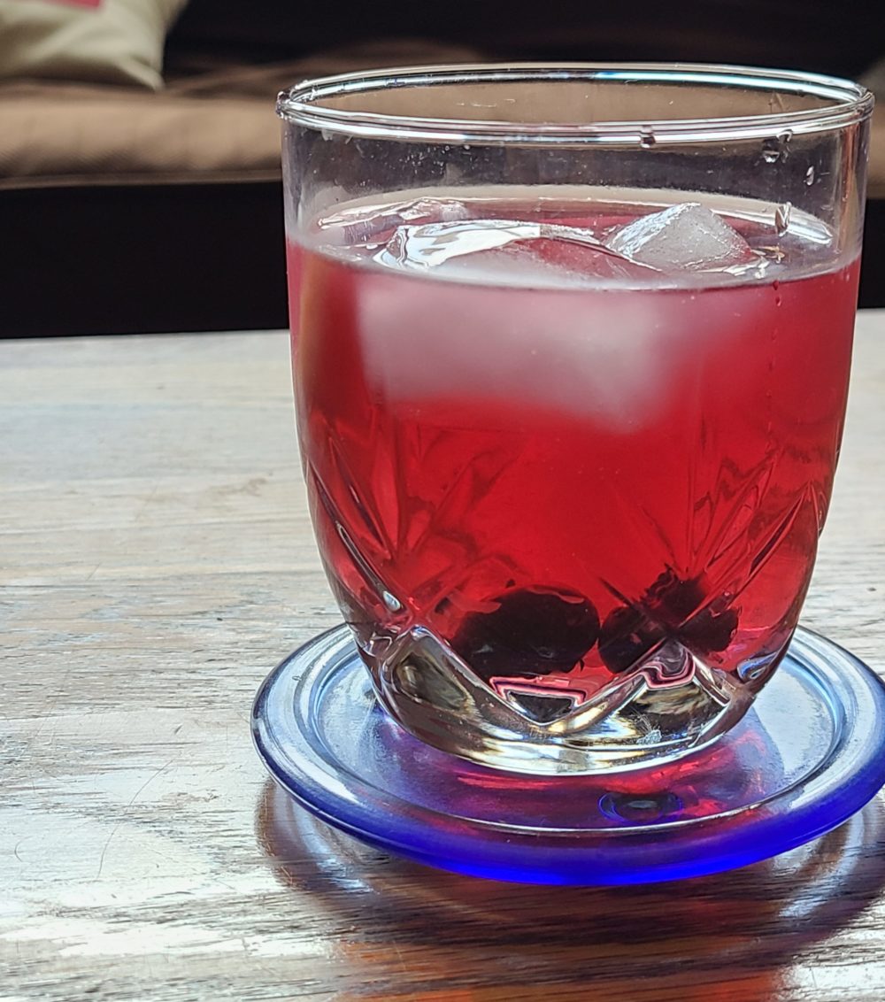 lemon blueberry iced tea in a glass