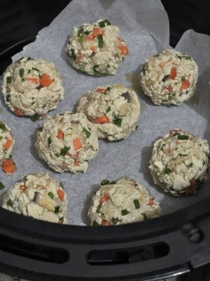 vegan meatballs in an air fryer