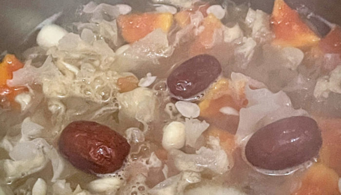 snow fungus soup in a silver pot