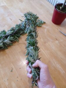 The wrapped mugwort bundle